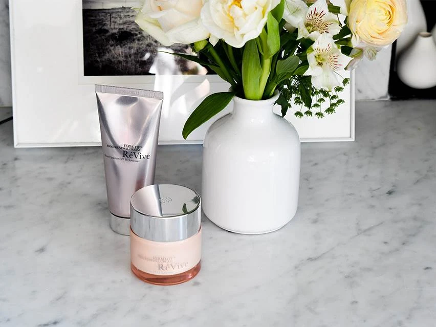 RéVive Skincare Fermitif Hand Renewal Cream Broad Spectrum SPF 15 4 RéVive Skincare Fermitif Hand Renewal Cream Broad Spectrum SPF 15 - Image 4