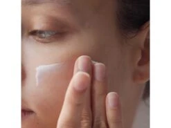 Bioelements Crucial Moisture -Care Products 4fquvijh 202304181503572088